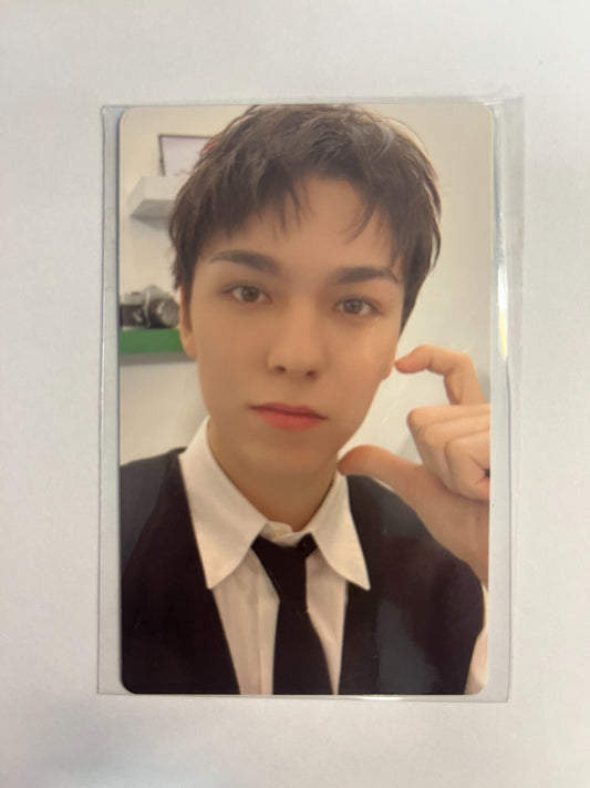 [SEVENTEEN] '17 IS RIGHT HERE' Vernon Official Photocard (Special GV Event)