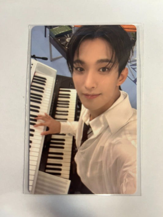 [SEVENTEEN] '17 IS RIGHT HERE' DK Official Photocard (Special GV Event)